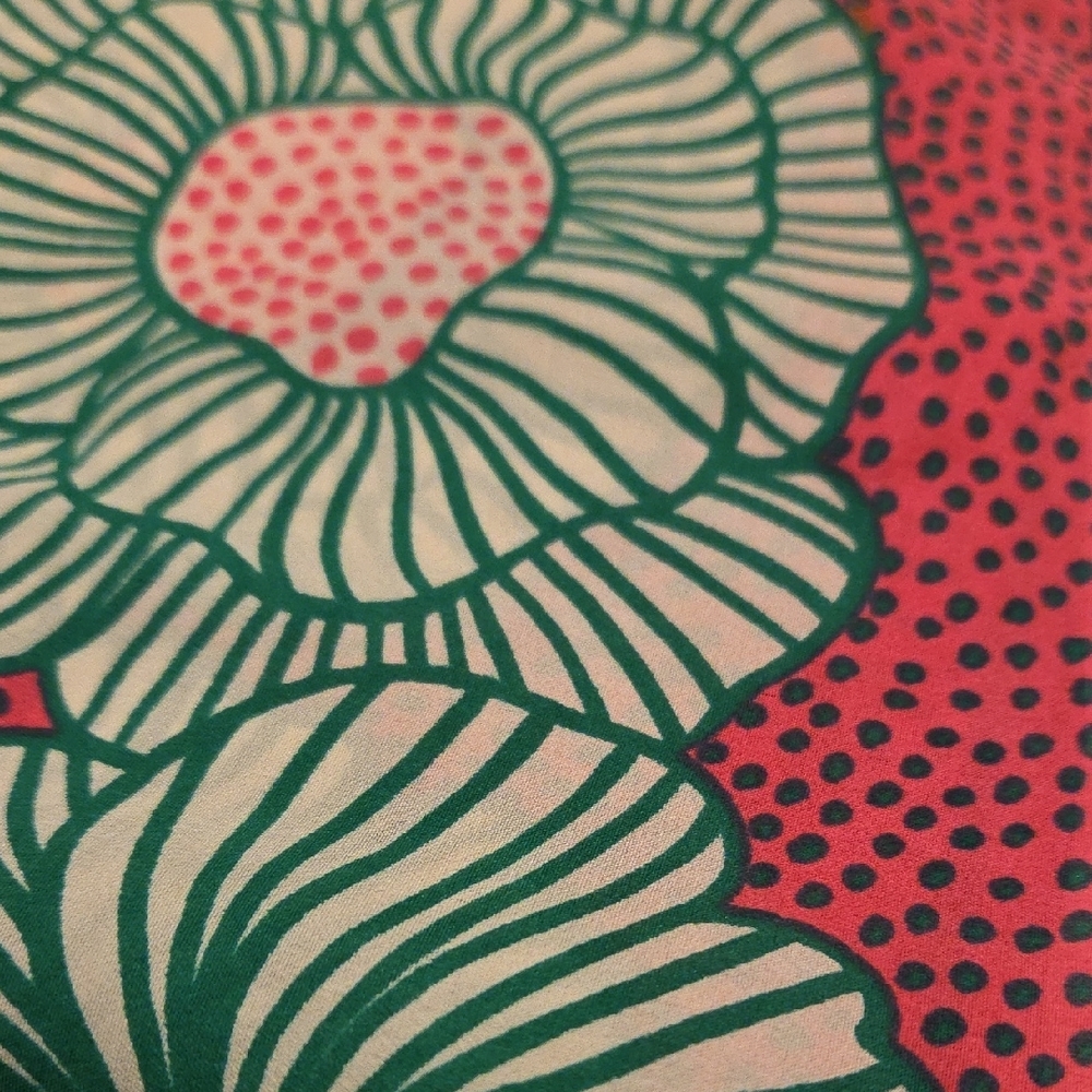 Dior Silk Abstract Floral Scarf in Red/Pink and Green, 29" x 29" - Picture 4 of 6